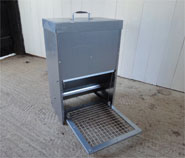 Galvanised Treadle Feeder - 10 kg 